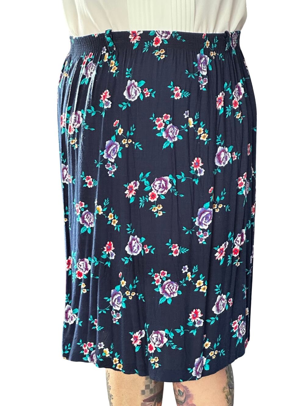 Vintage 80s Dark Blue Navy Floral Plus Sized Skirt Size 22